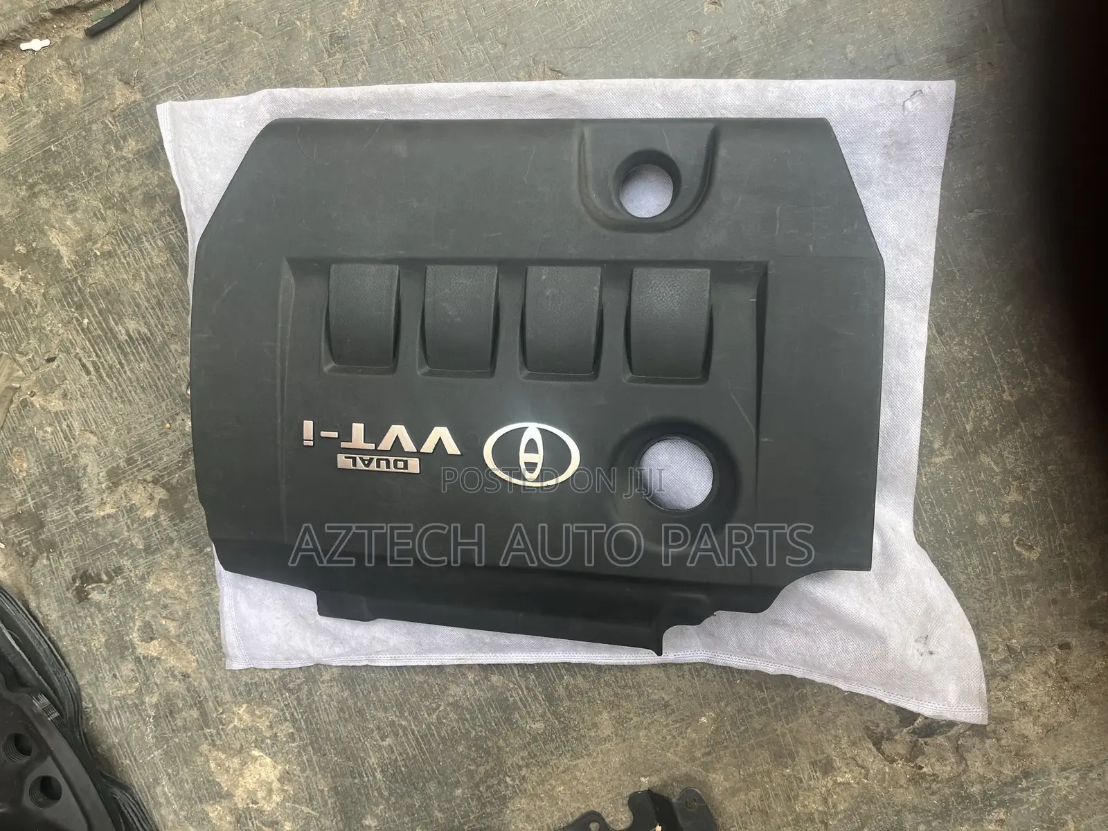 Toyota Corolla 2009-2014 Engine Top Cover
