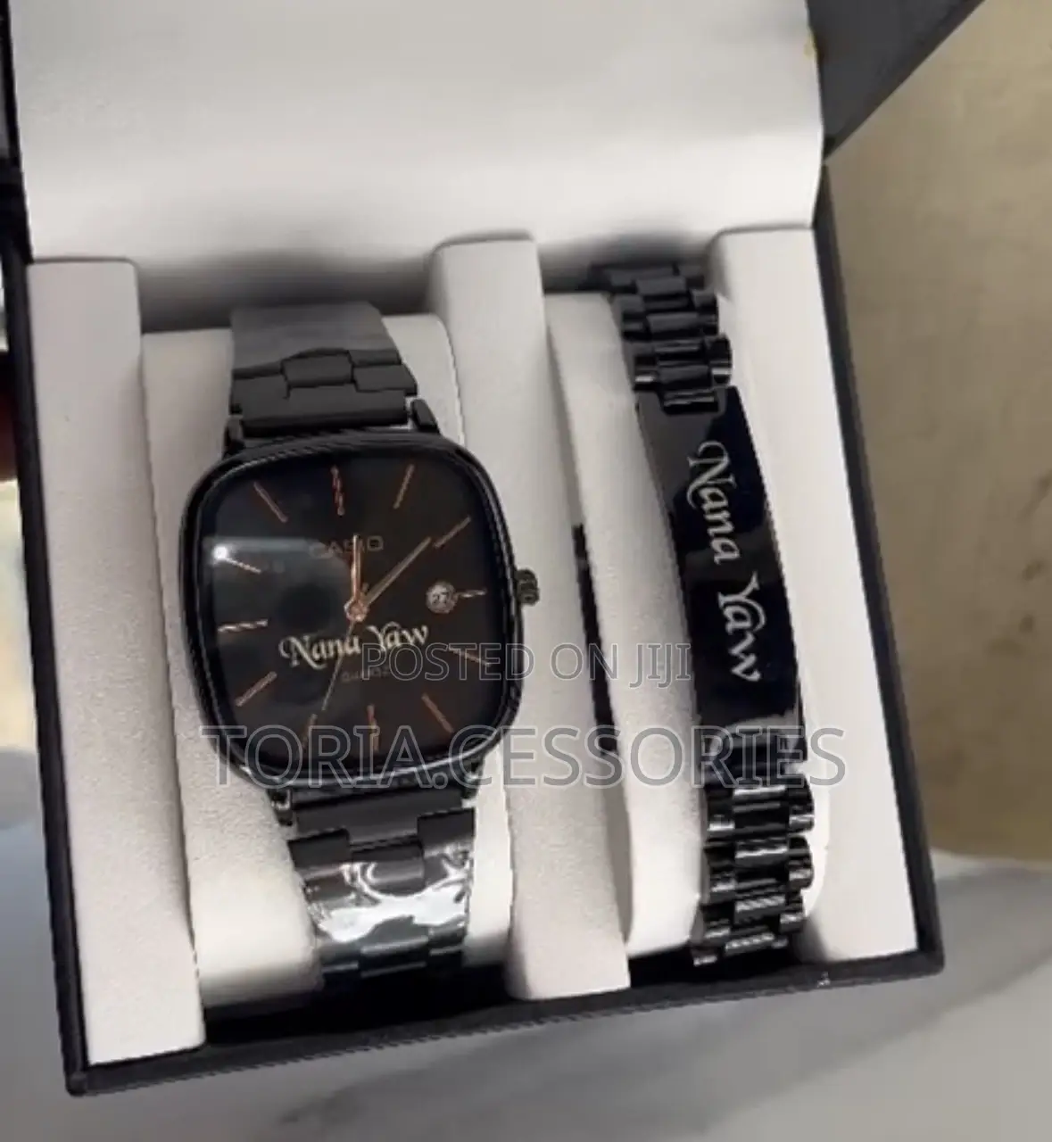 Customized Watch and Bracelet Set for Unisex