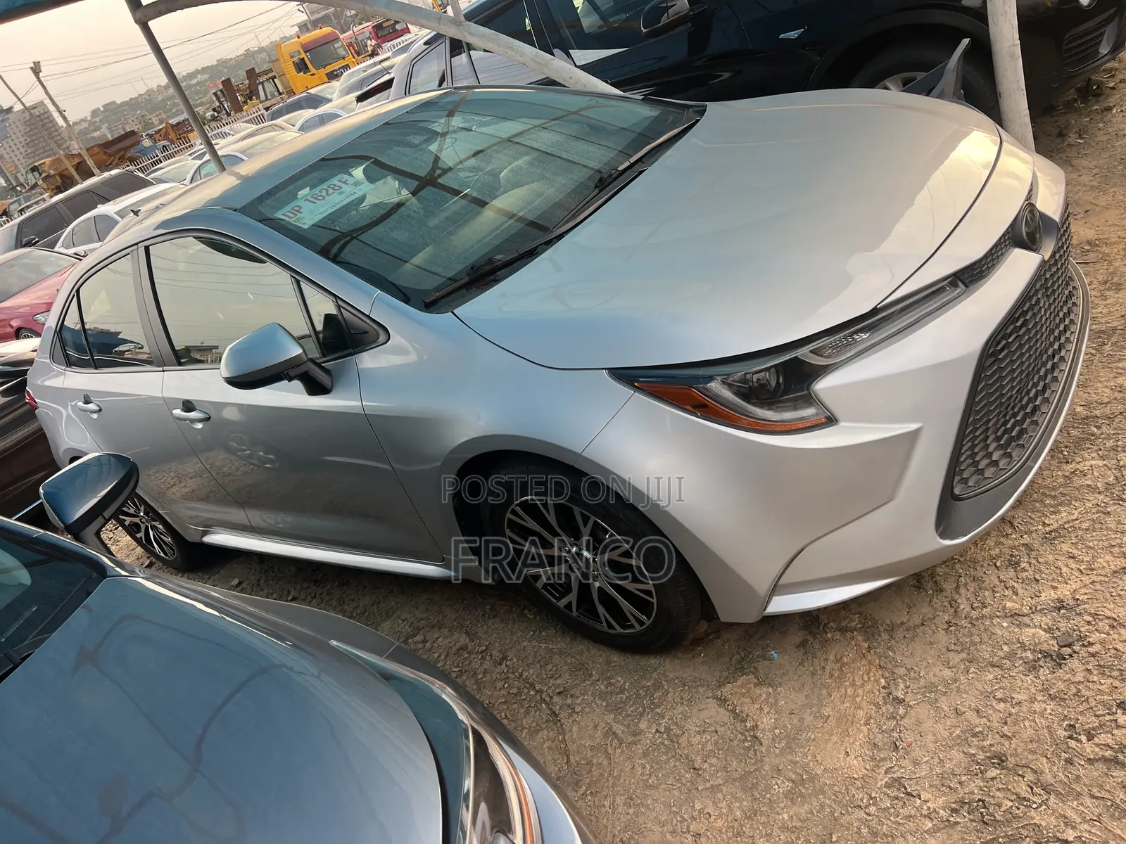 Toyota Corolla LE 2021 Silver