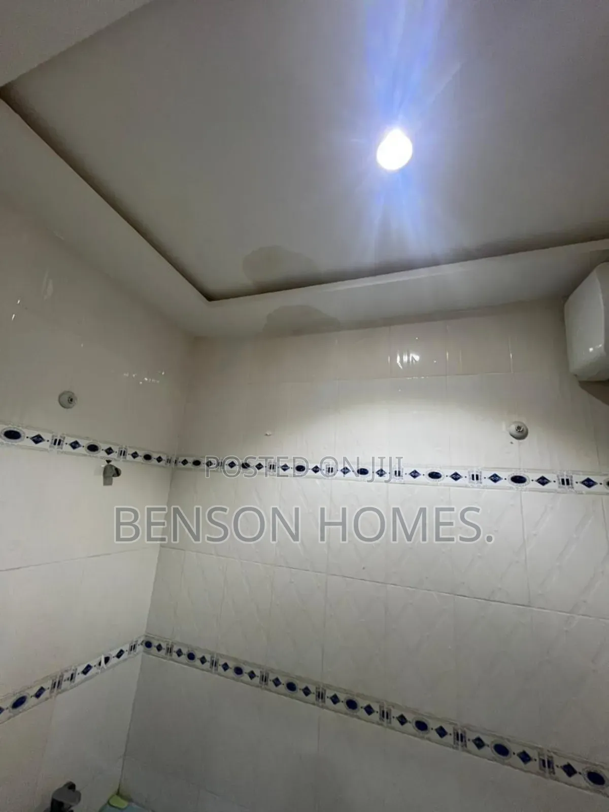 4bdrm Apartment in Ashomang Estate for rent