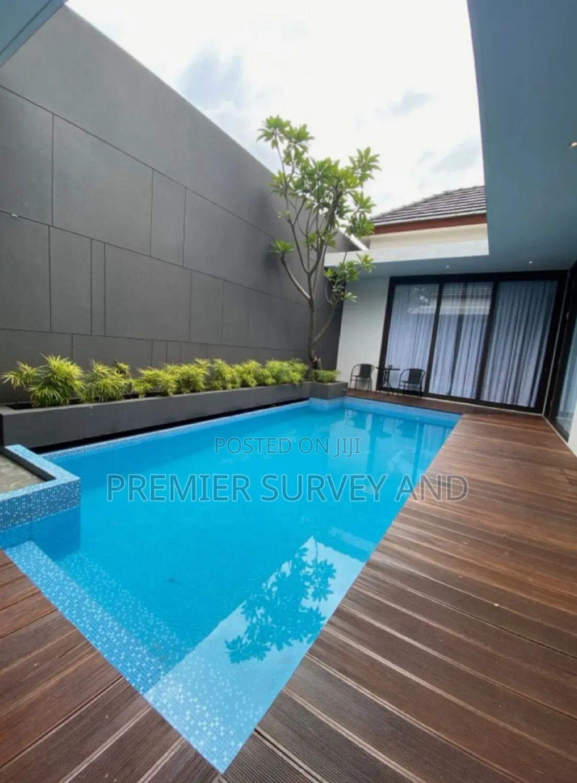 Top-Notch Swimming Pool Construction