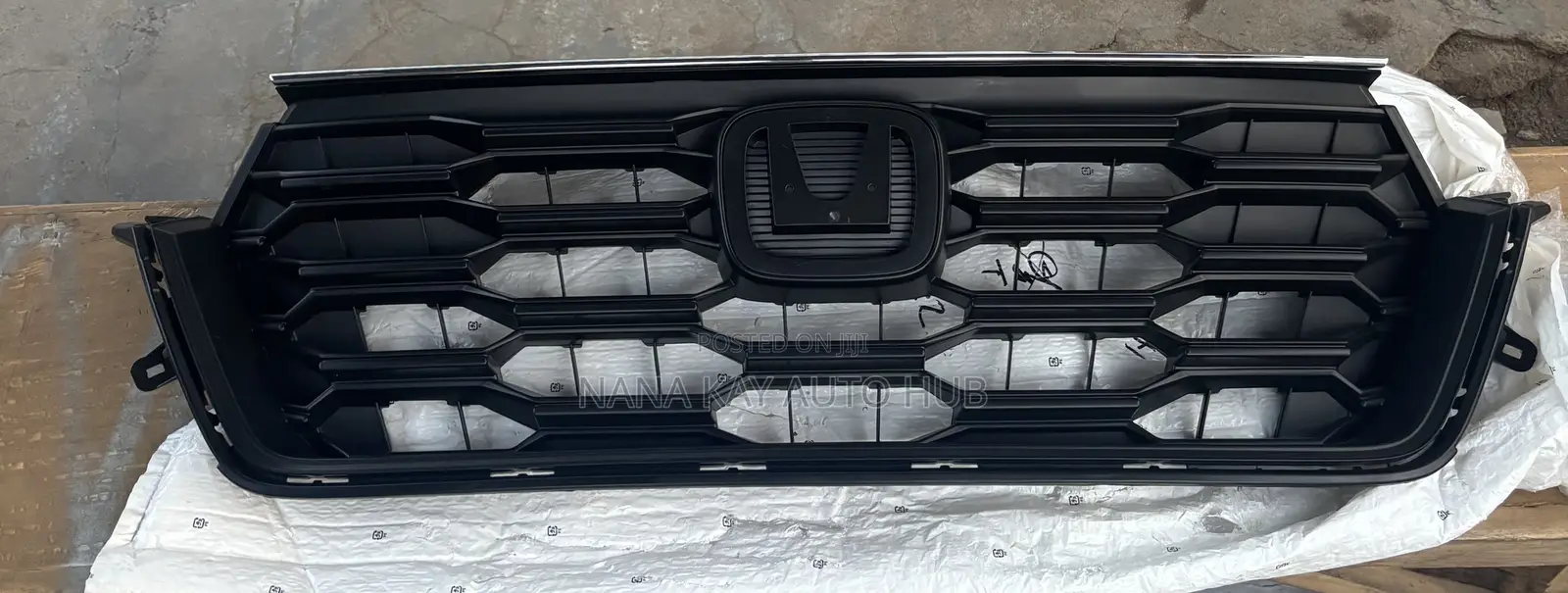Honda Crv 2023,2024,2025 Front Grille Normal