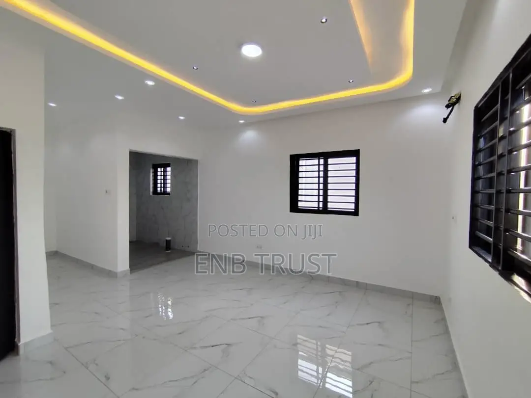 3bdrm Duplex in East Legon Hills, School Junction for sale