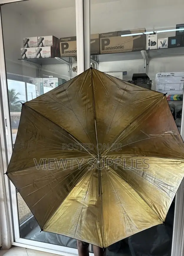 43 Inch Premium Black on Gold Photography Studio Soft Light Umbrella