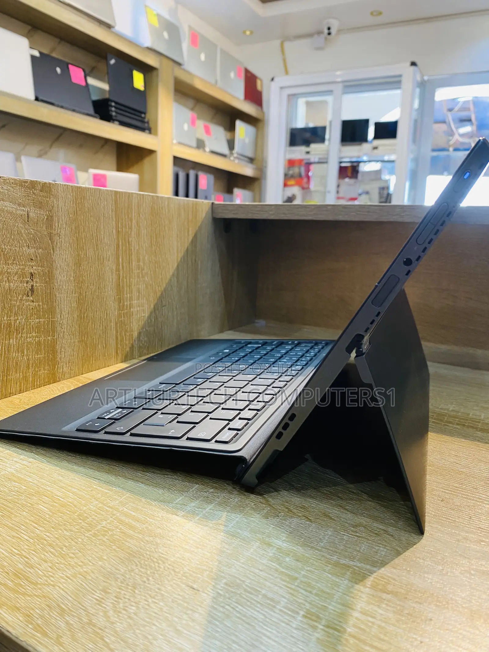 Laptop Lenovo 4GB Intel Core i3 SSD 256GB