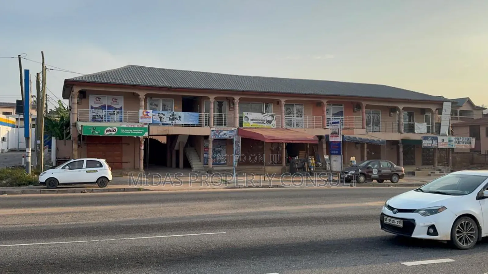 16 Shops With 5 Bedrooms House for Sale at Ablekuma