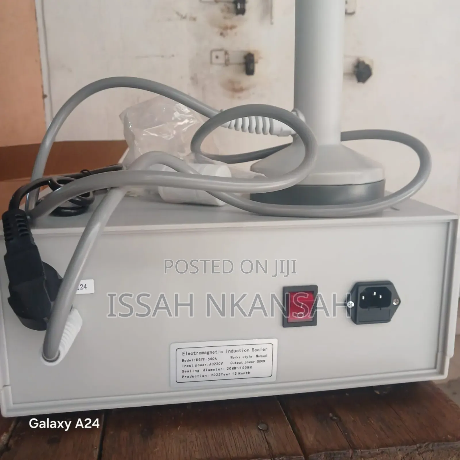 Electromagnetic Induction Sealing Machine