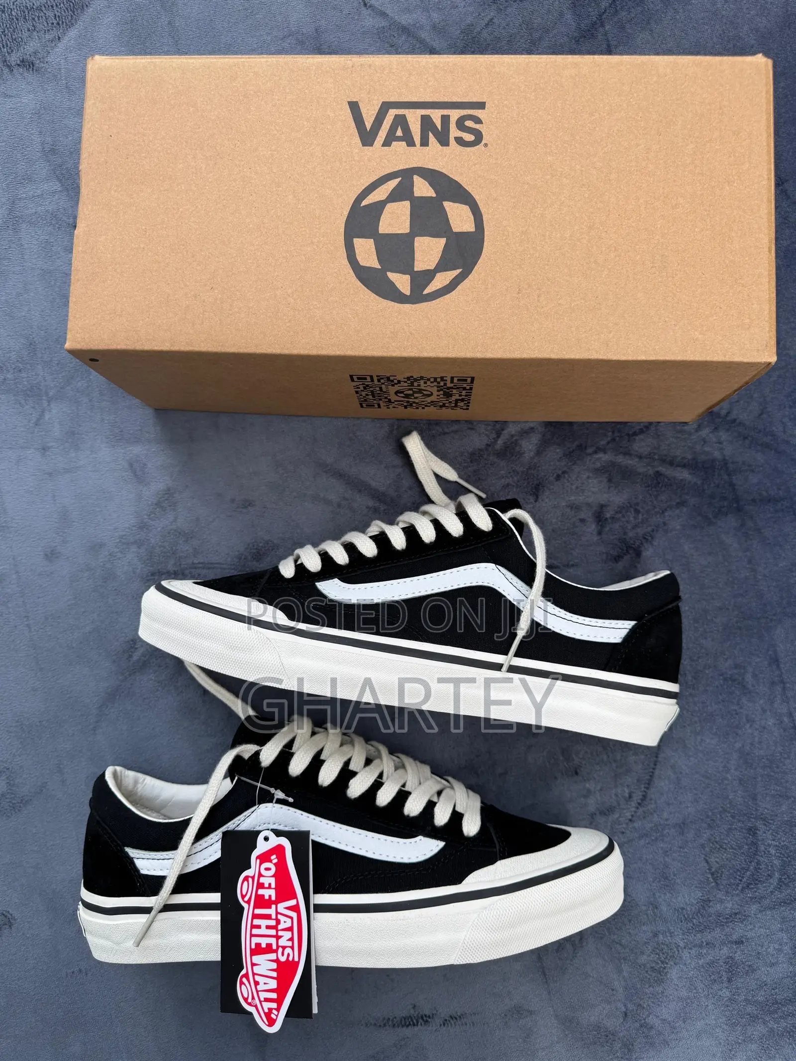 Vans Old Skool Low-Top Sneakers – Classic Black White