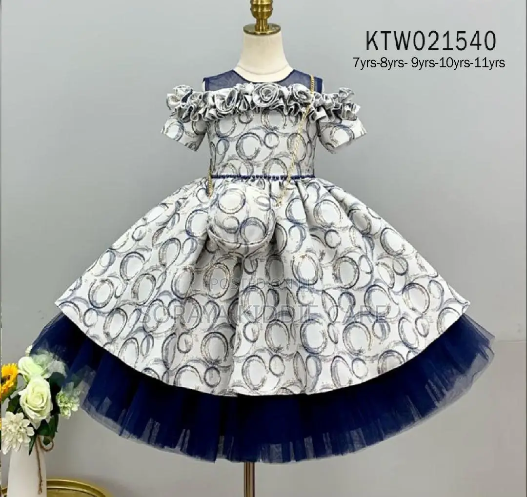 Girls Cotton Lace Dress With a Body Bag