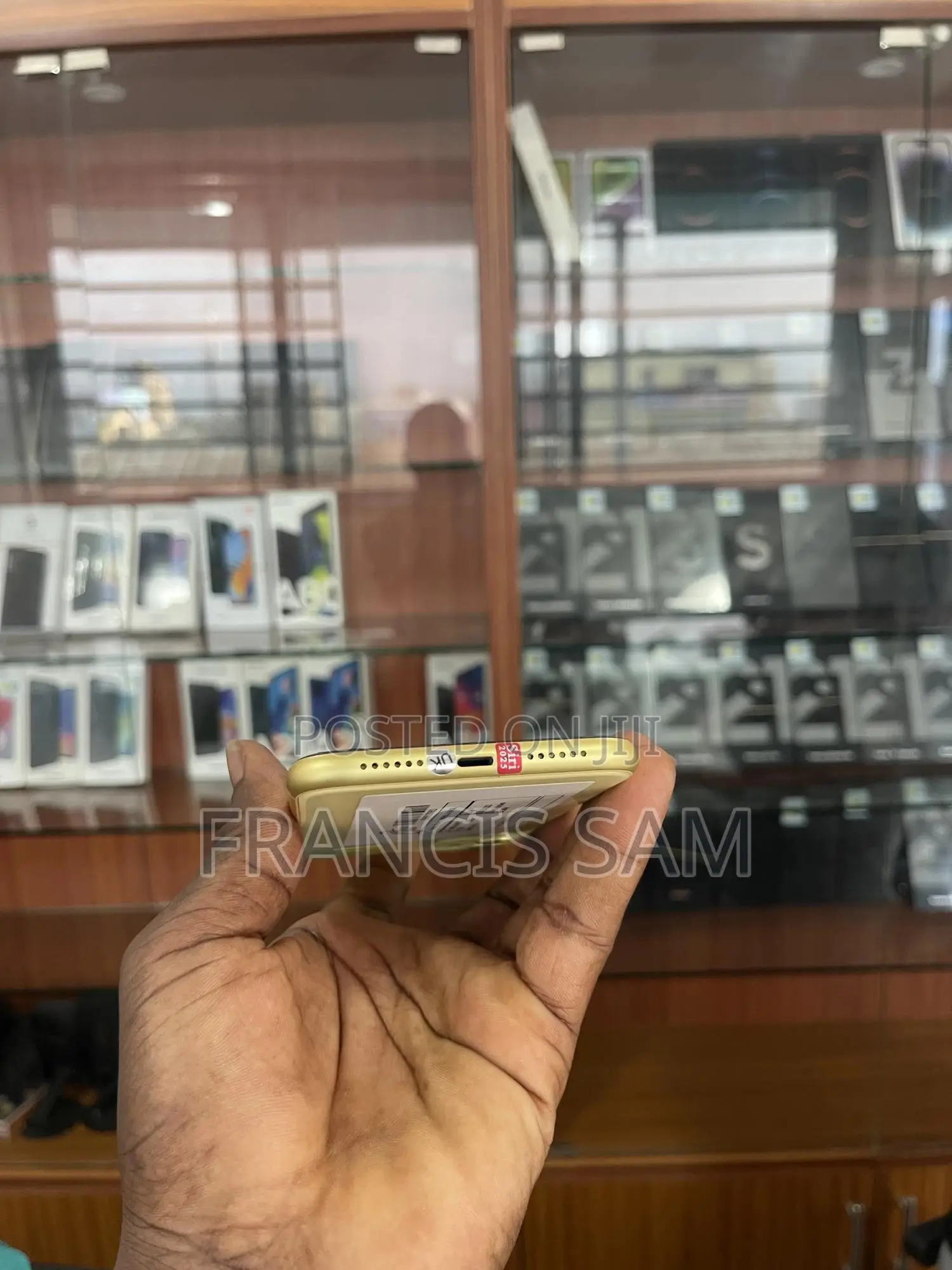 Apple iPhone 11 64 GB Yellow
