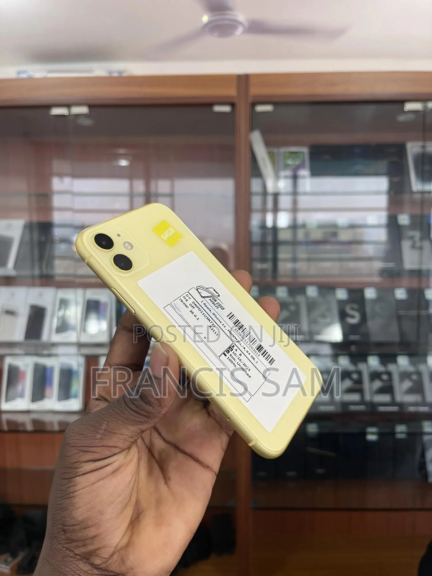 Apple iPhone 11 64 GB Yellow