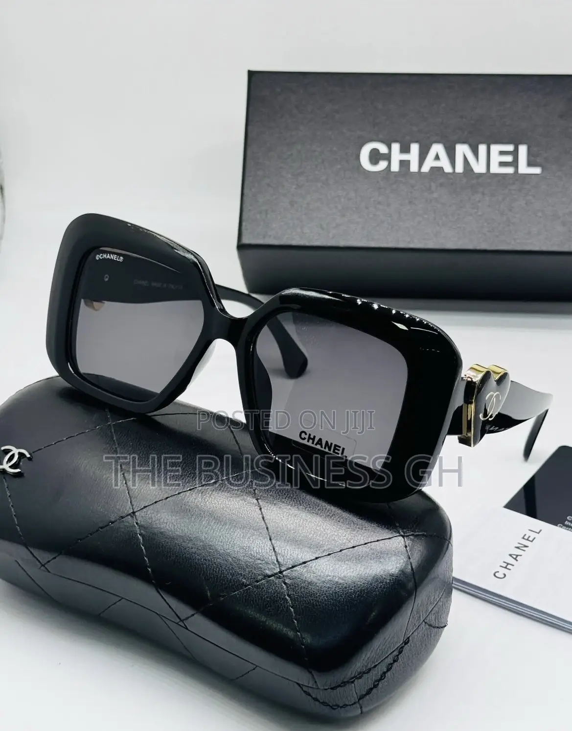 Black Sunglasses for Woman