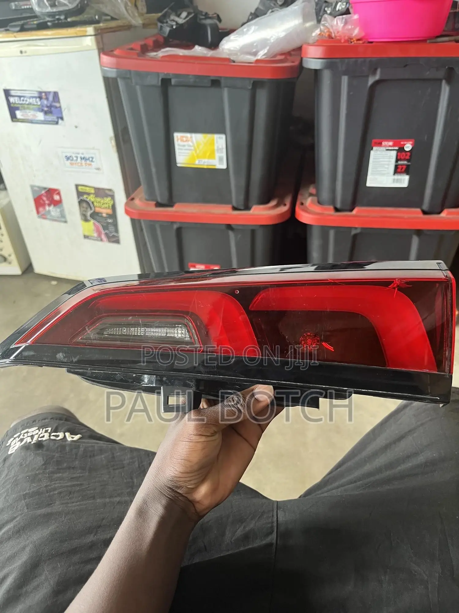 Honda Cr-v 2023 2024 2025 Tailgate Light Driver Side