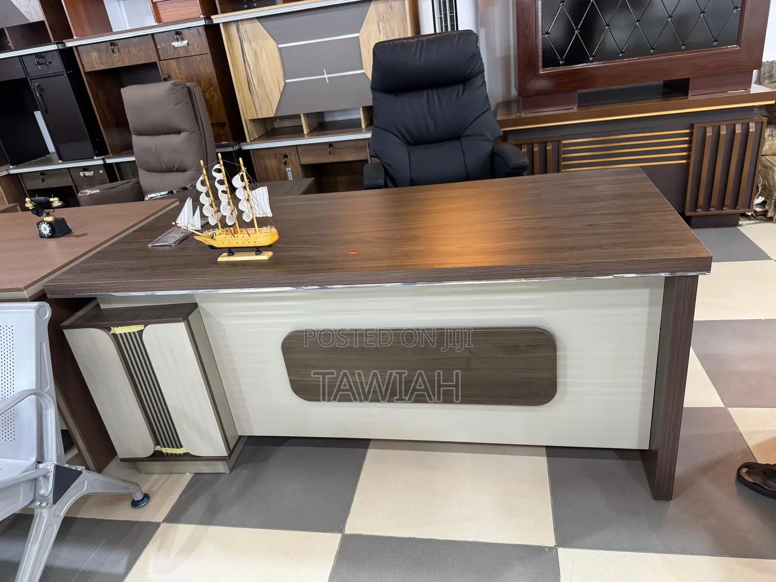 Boss Office Desk