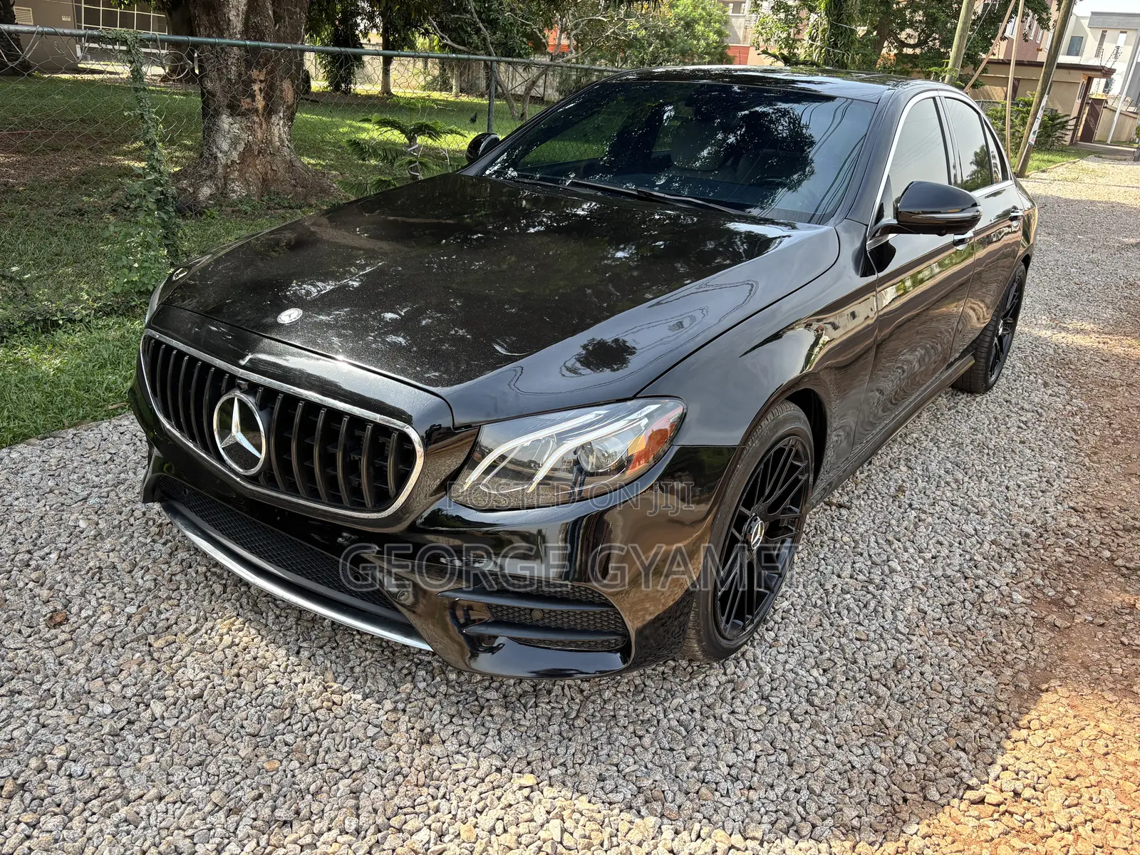 Mercedes-Benz E300 2018 Black