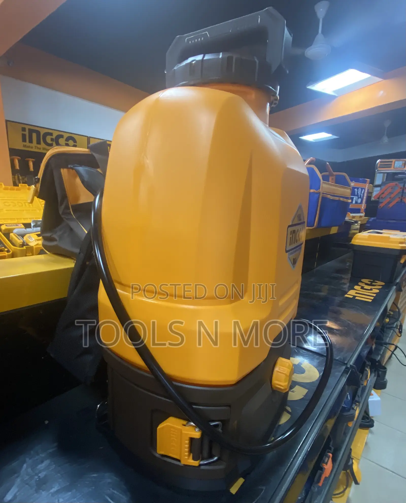 Ingco Cordless Backpack Sprayer