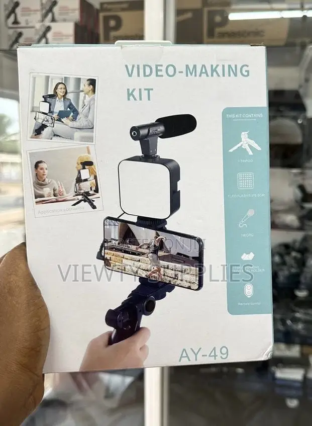 Smartphone Camera Vlogging Kit With Tripod Holder Microphone Led Light