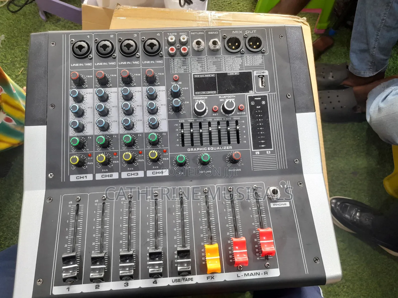 Kv 4 Channel Powered Mixer