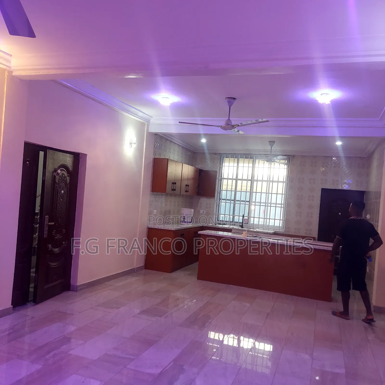 2bdrm Apartment in Kg.Franco Properties, Tema Metropolitan for rent