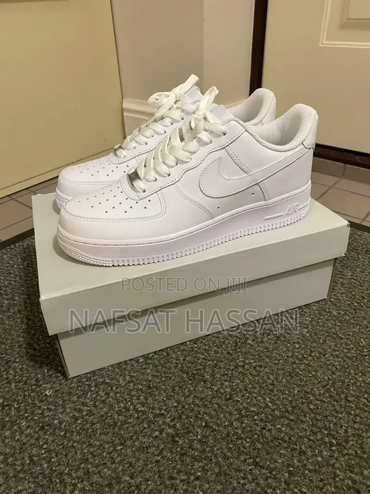 White Sneaker Unisex