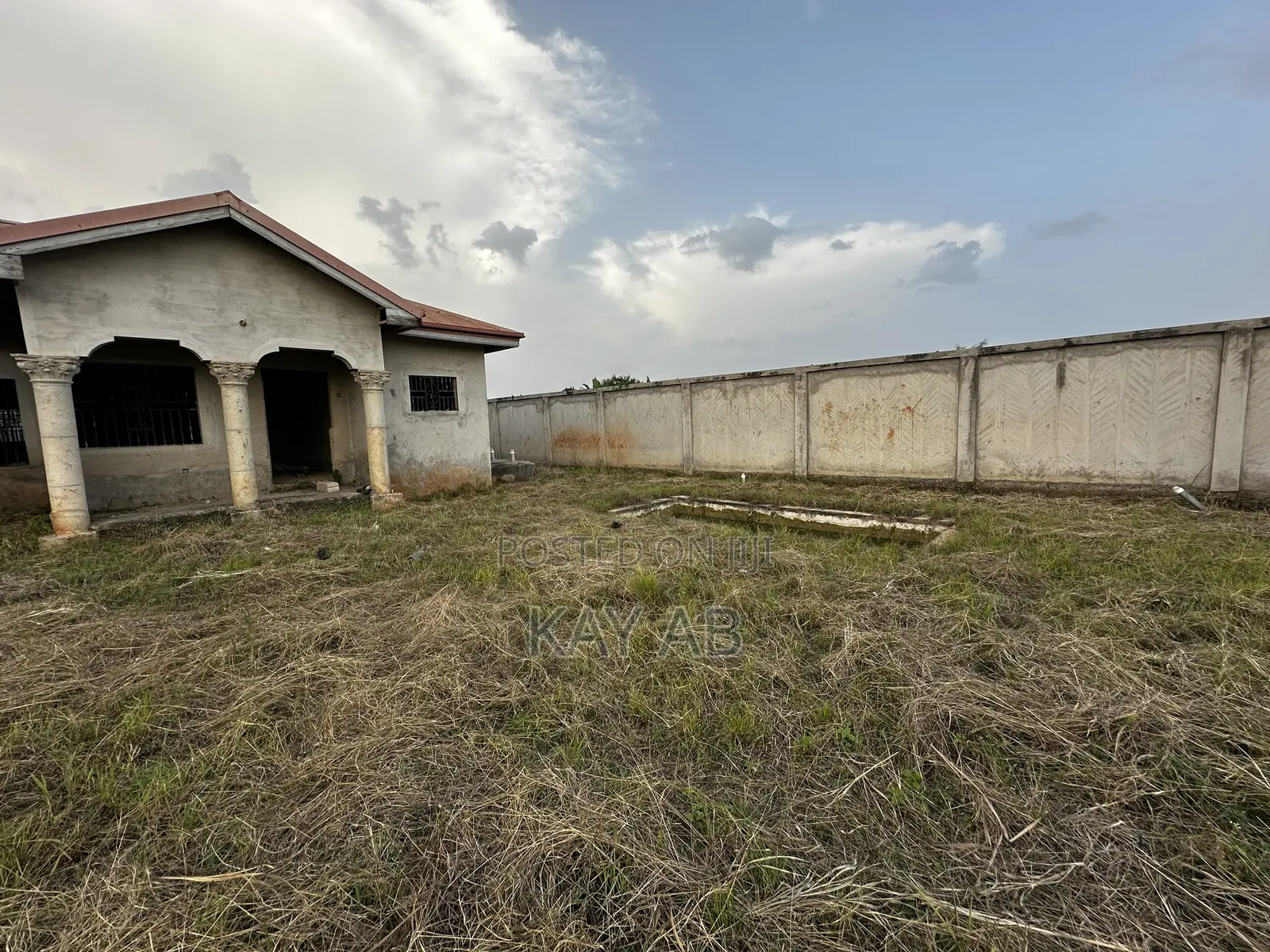6bdrm House in Ahenema Kokoben, Kumasi Metropolitan for sale
