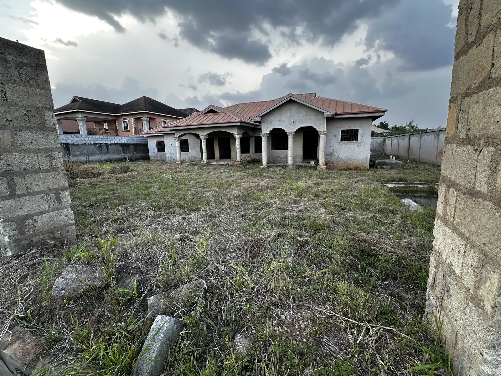 6bdrm House in Ahenema Kokoben, Kumasi Metropolitan for sale