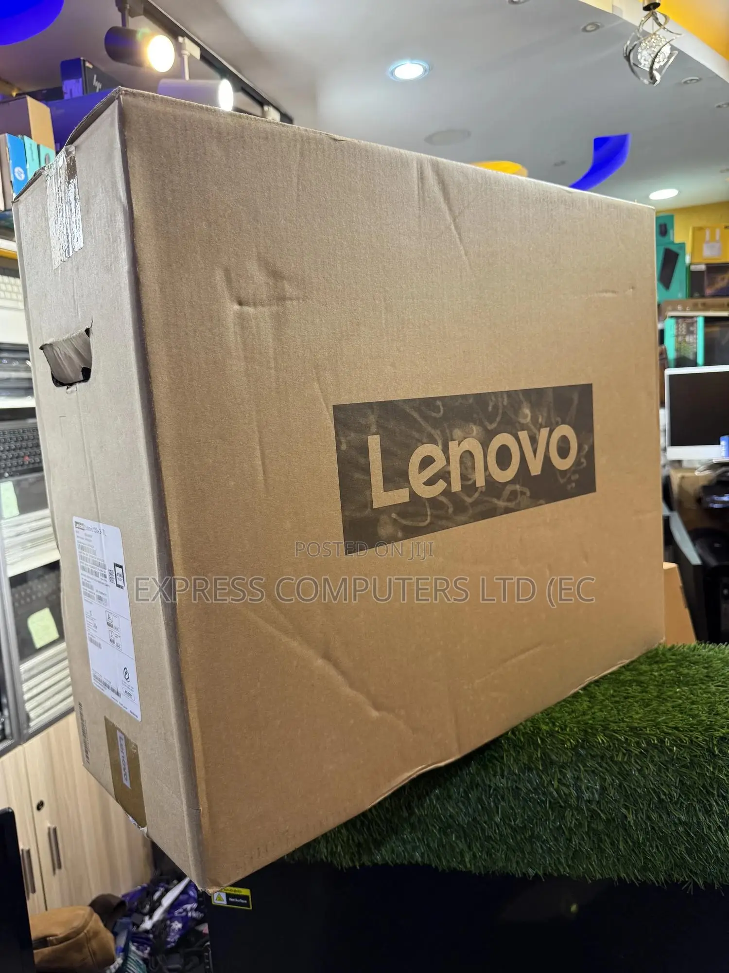 New Desktop Computer Lenovo V330 AIO 8GB Intel Core i5 SSD 256GB