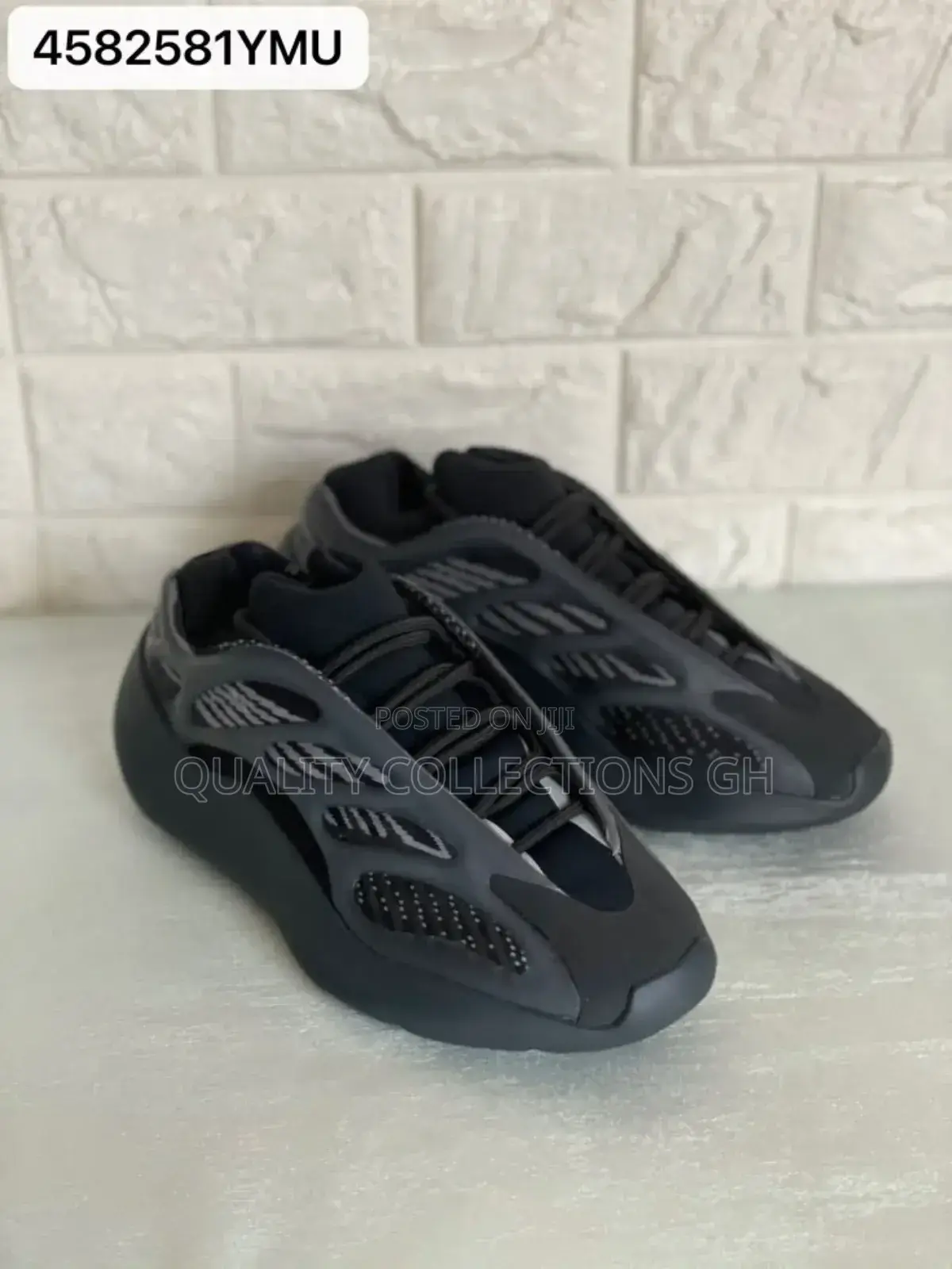 Yeezy Boost Wild Black