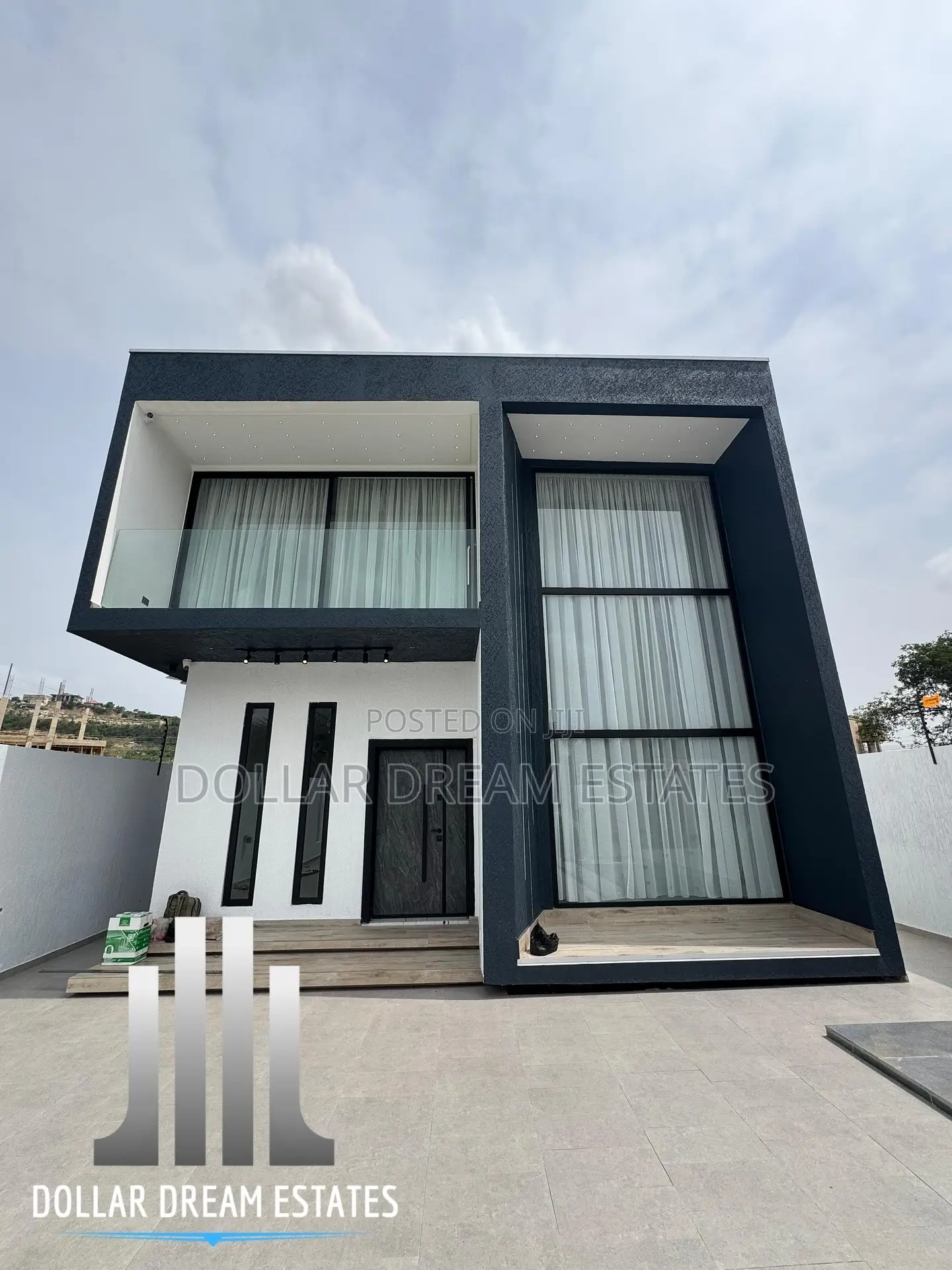 4bdrm House in Kwabenya for sale