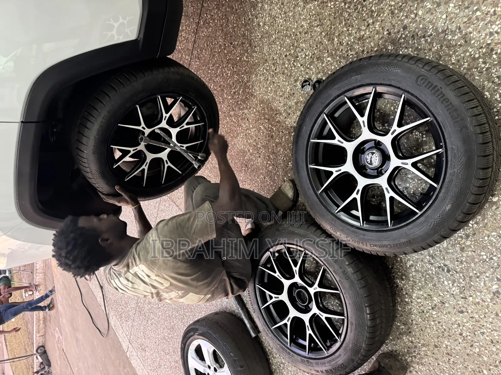 Jeep Rim Set Available