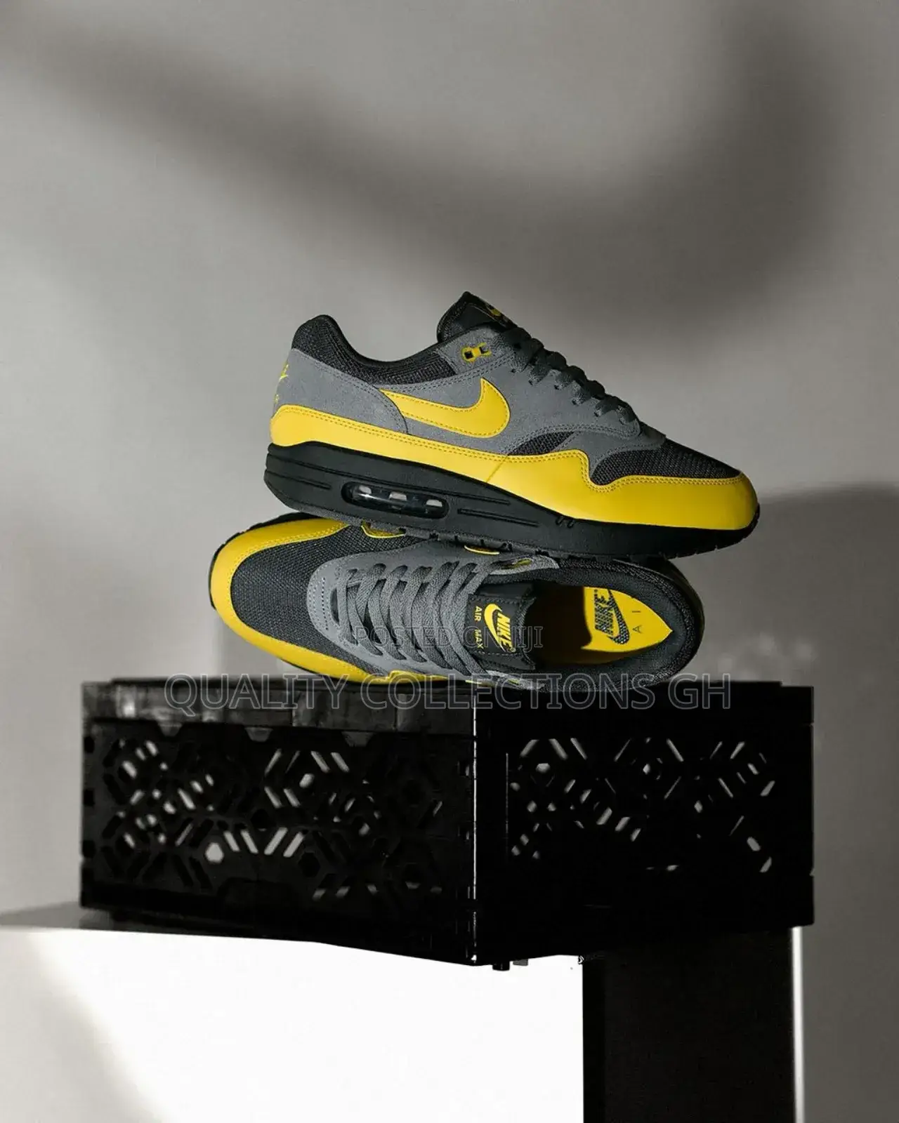 Nike Airmax 1 Yellow and Ash