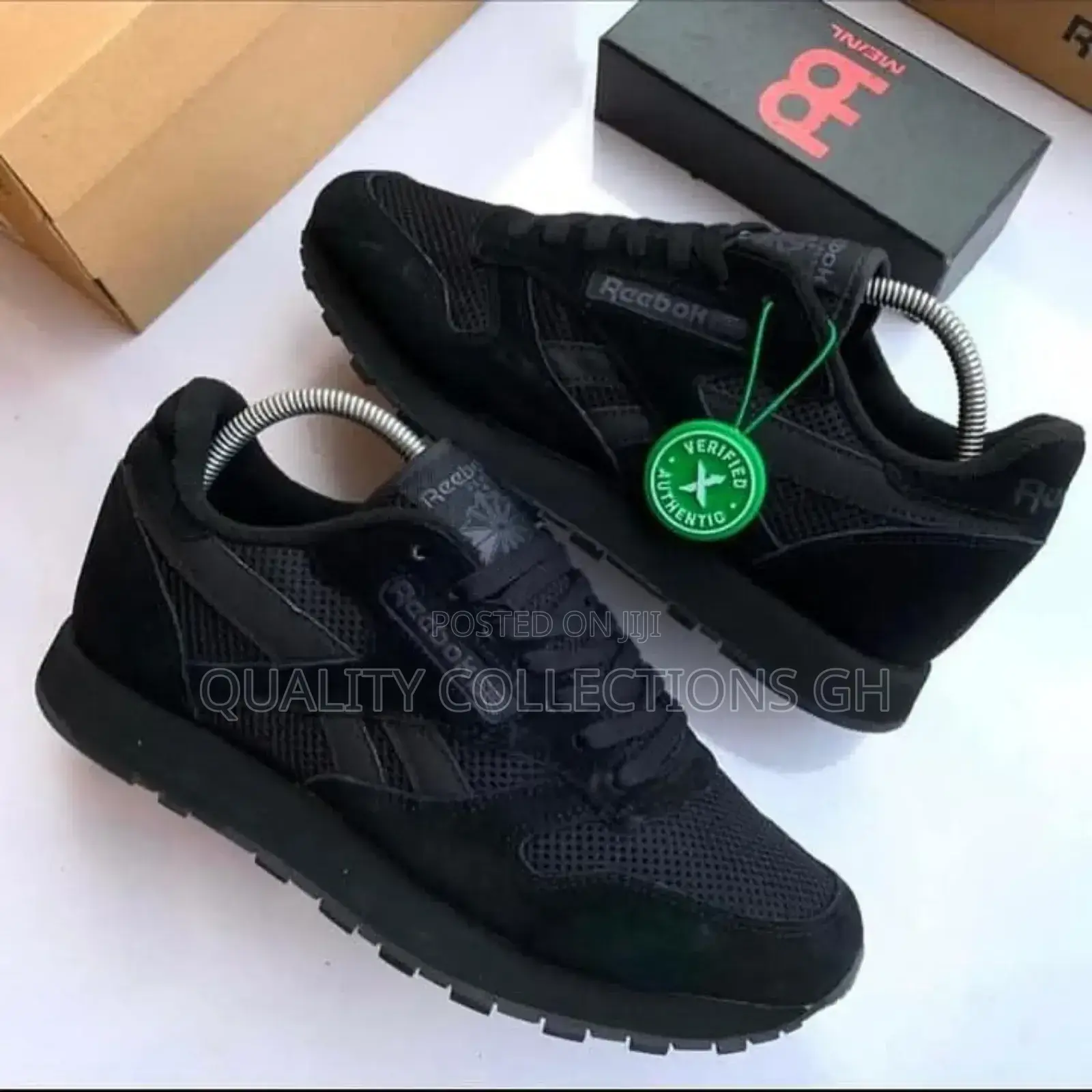 Reebok Tan Black Classic