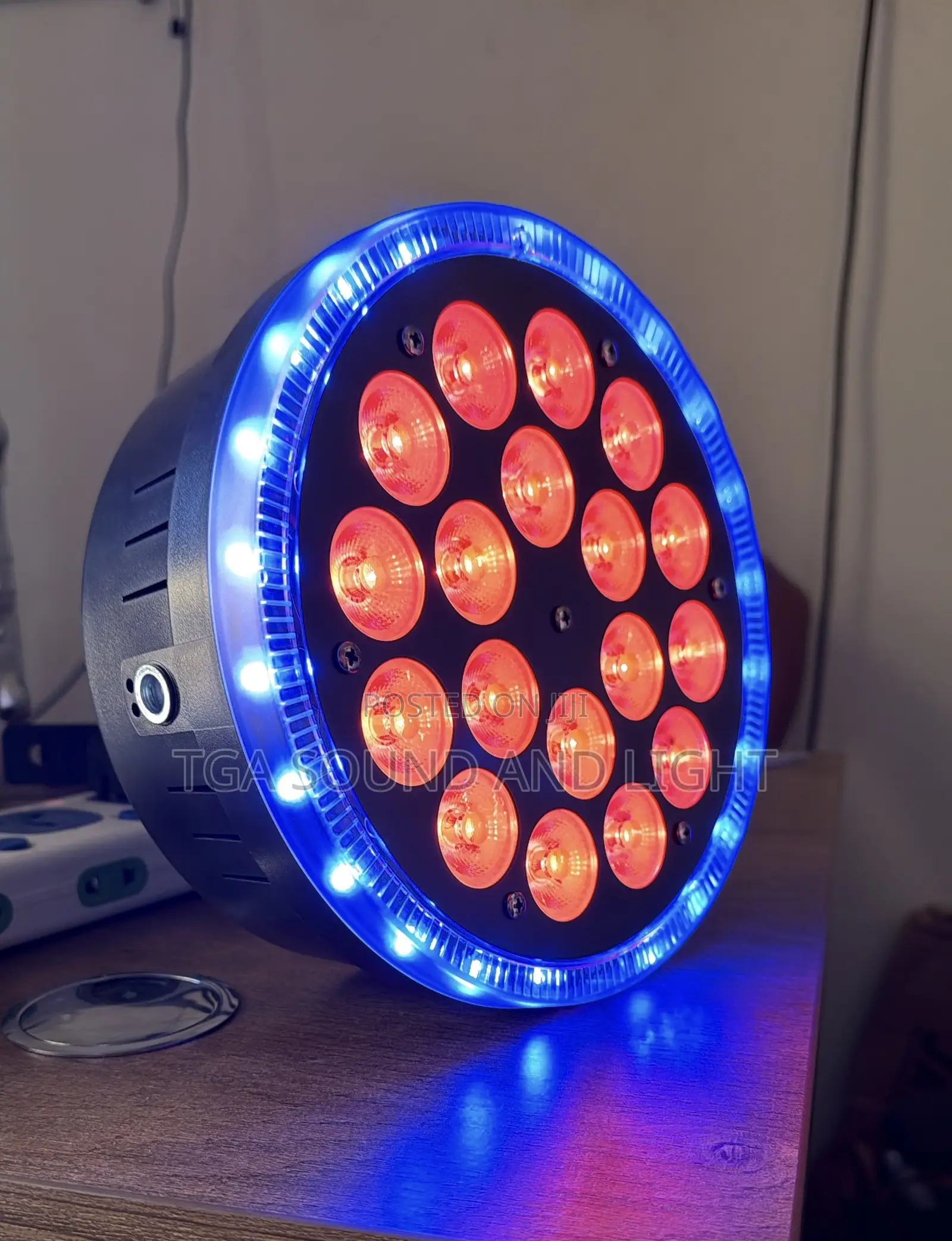 18 Lamp Flat Led Light
