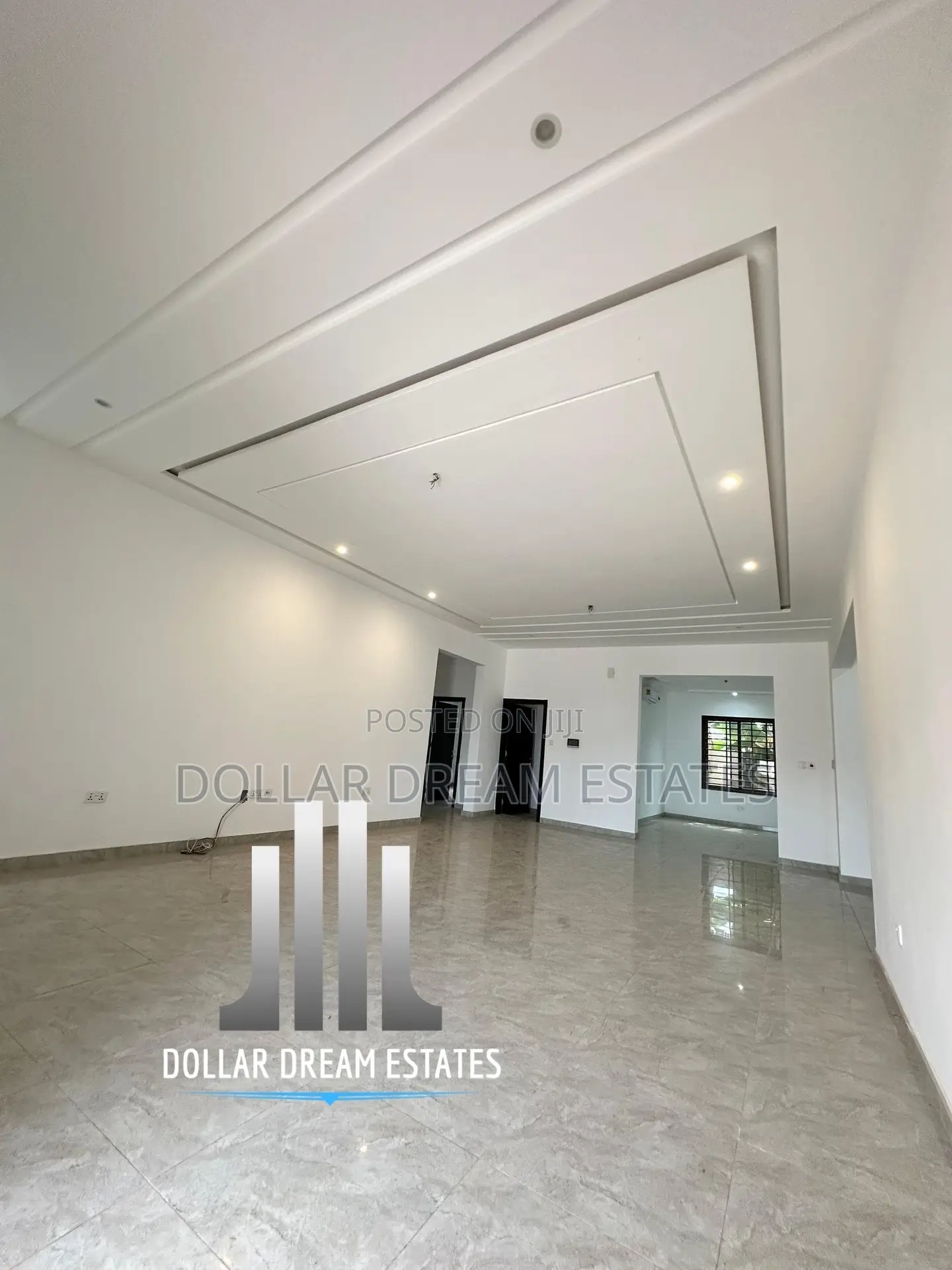 4bdrm House in Lake Side Estate for sale