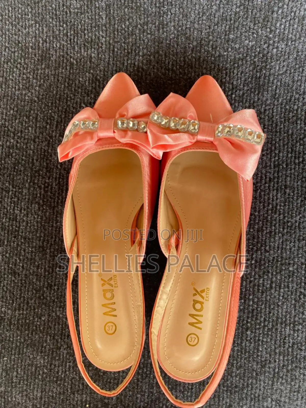 Ladies Small Heel Shoes