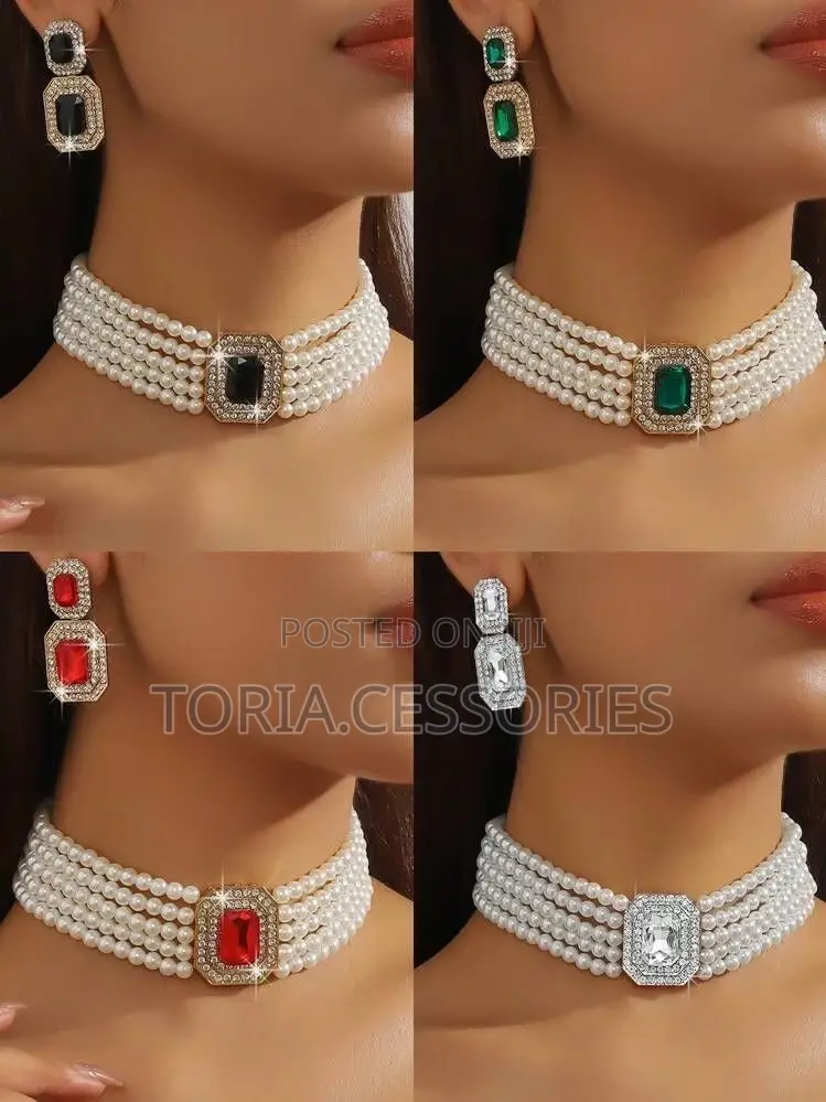 Pearls Necklace