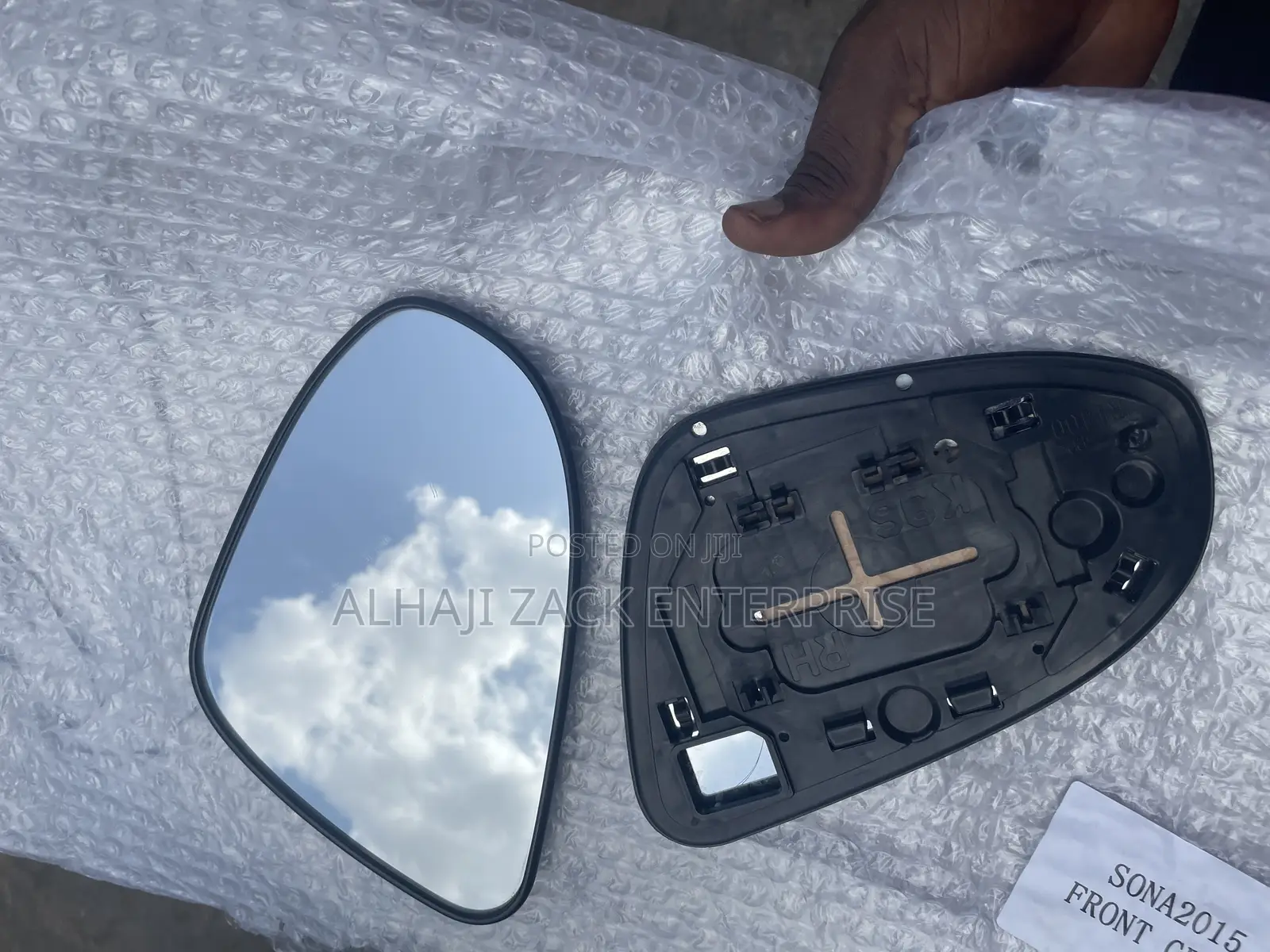 Toyota Vitz 2012 Mirror Glass