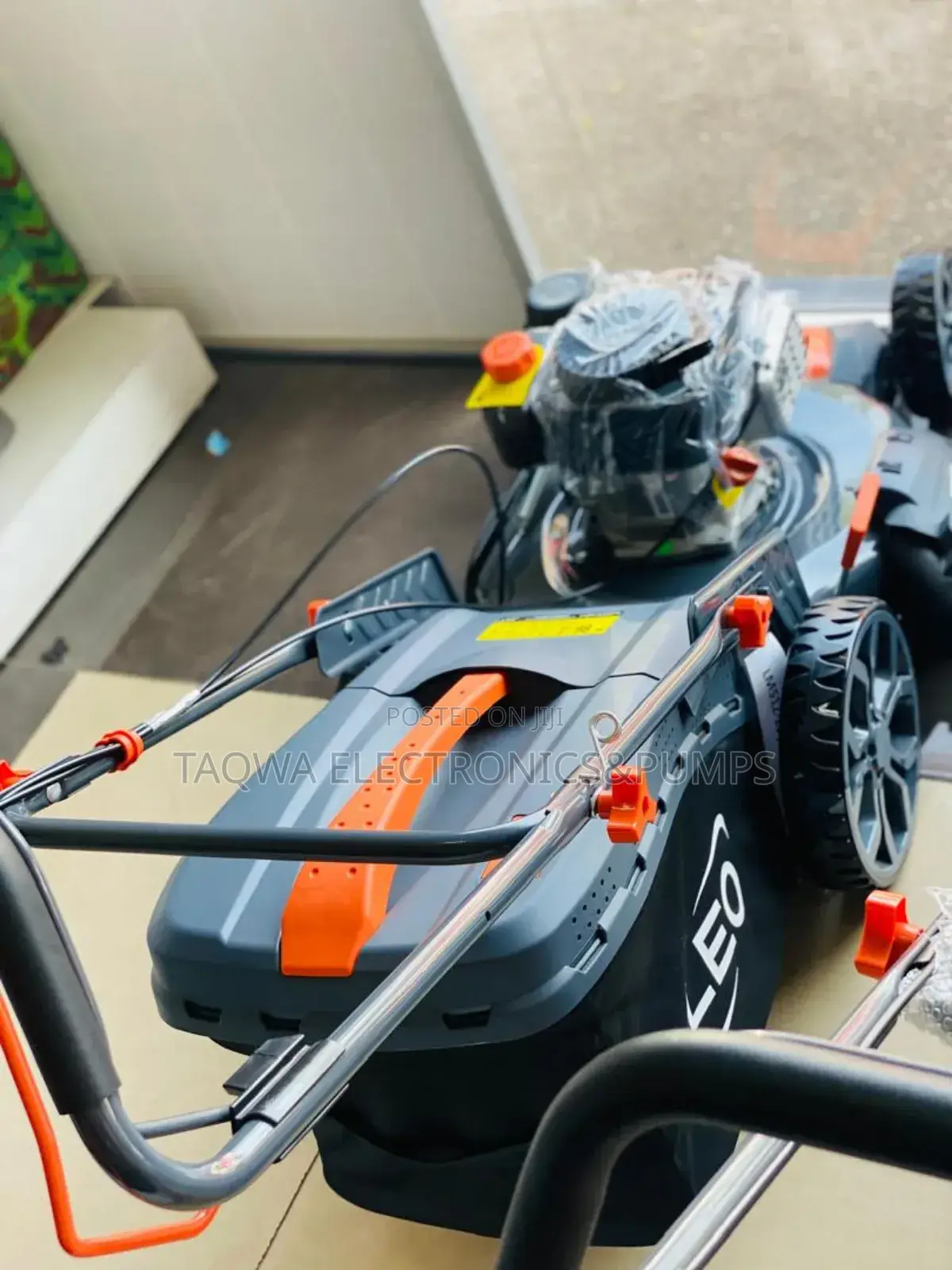 Petrol/Gasoline Leo 5.5hp Lawn Mower