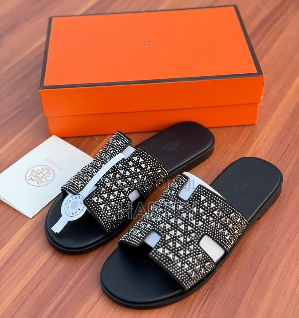 Hermes Luxury Men’S Studded Slide Slippers