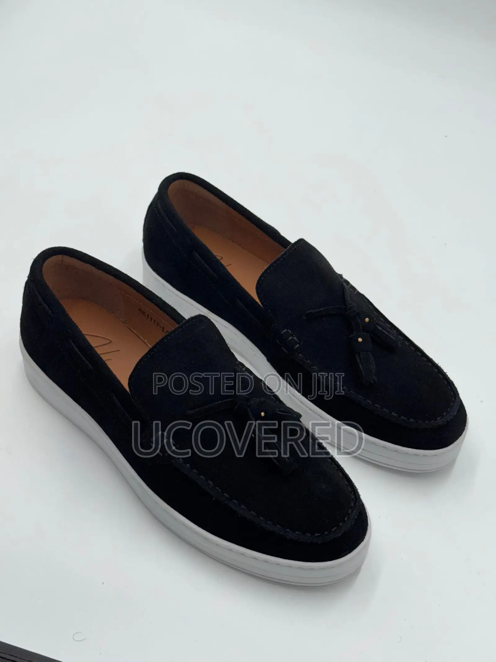 Holiman Suede Black And White Low Sneaker