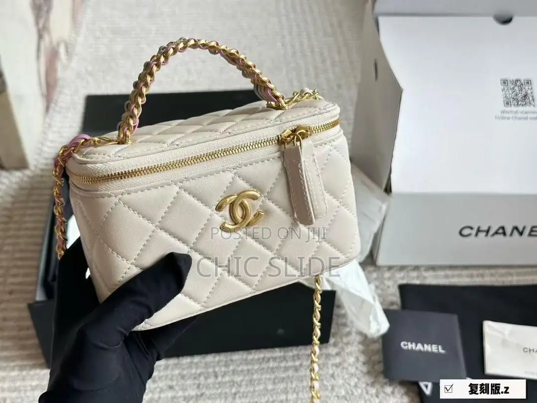 Demure Chanel Cross Bag Mini Size