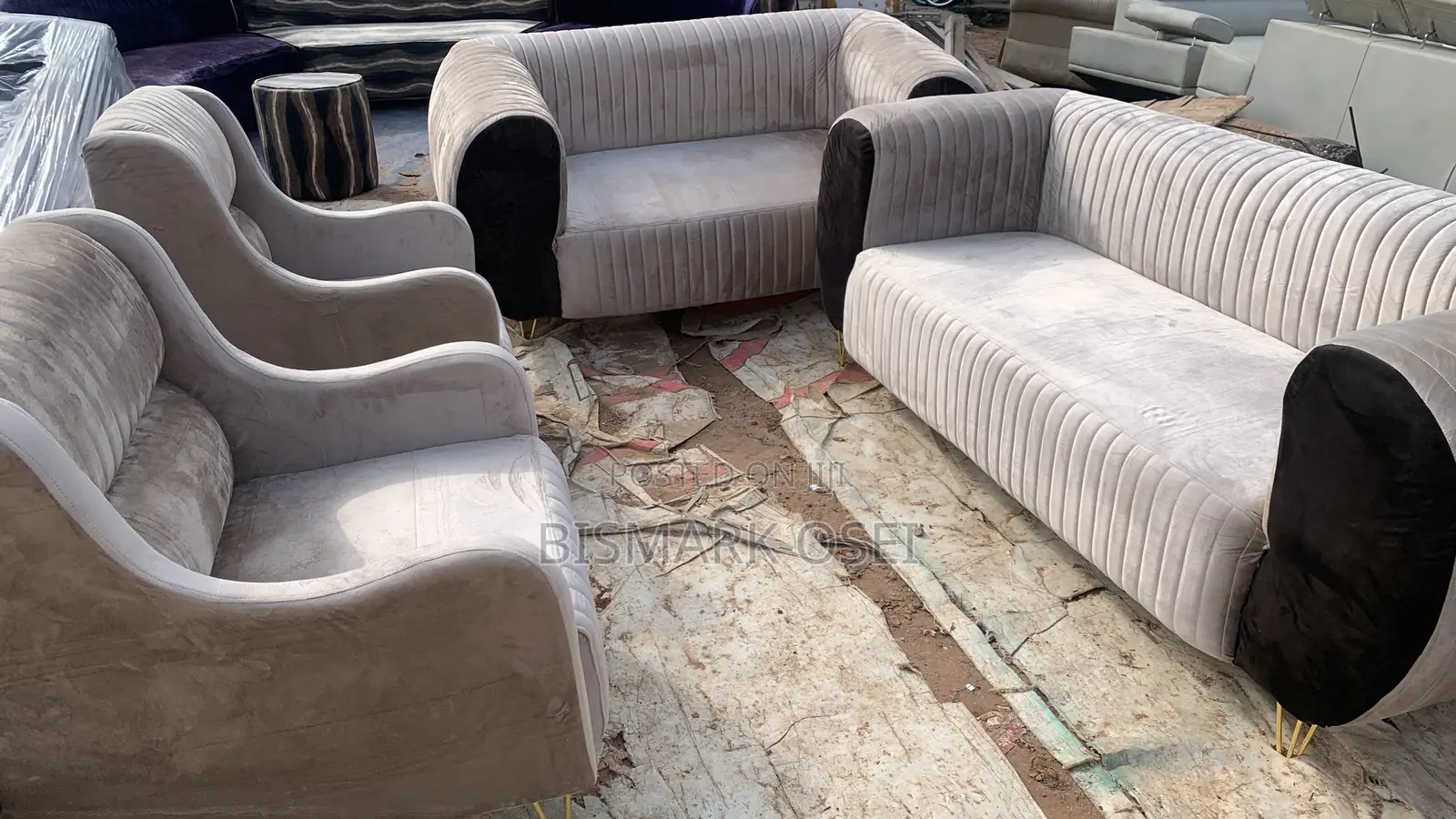 Royal Comfort Sofa Set