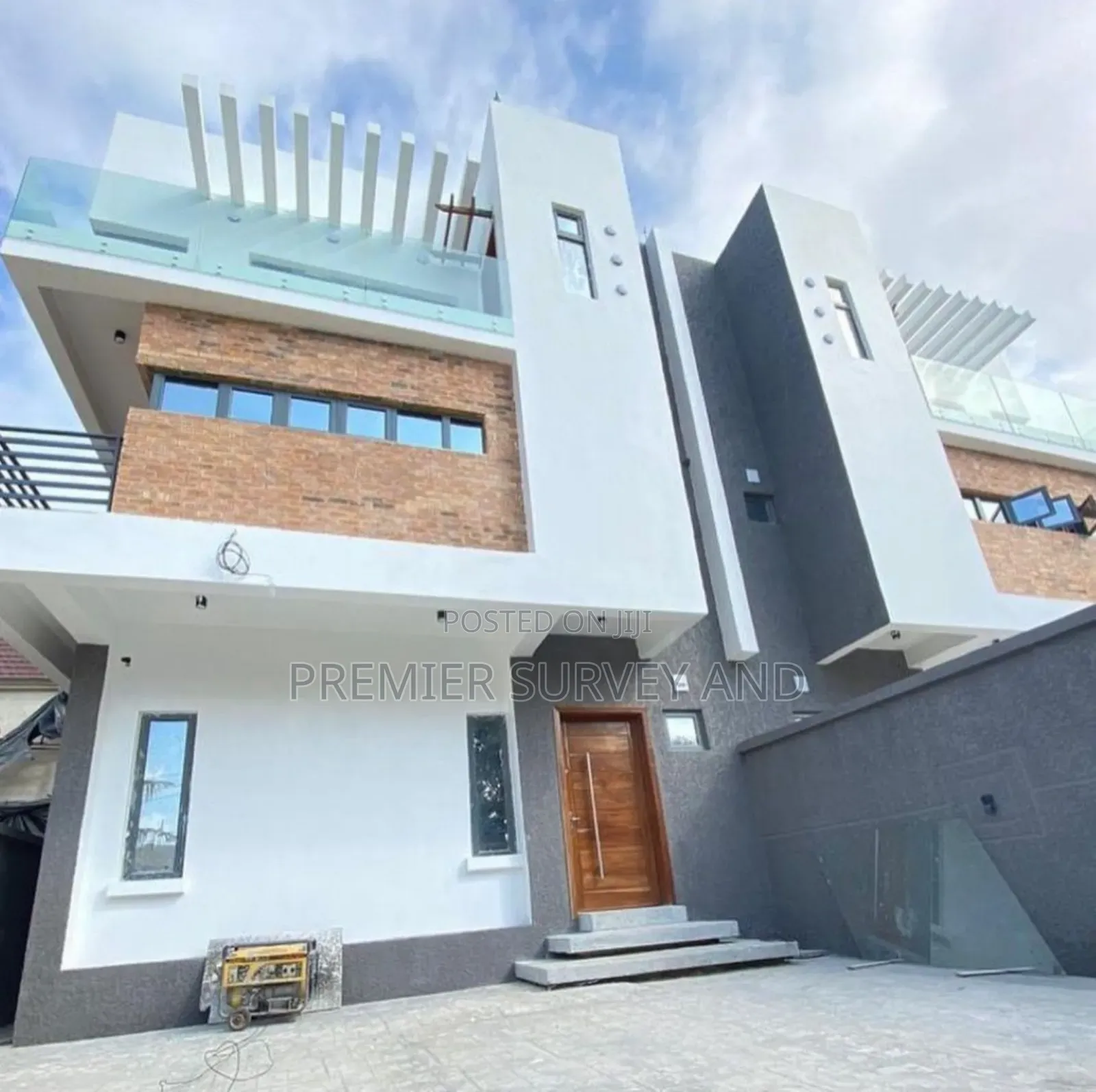 We Build Modern Houses