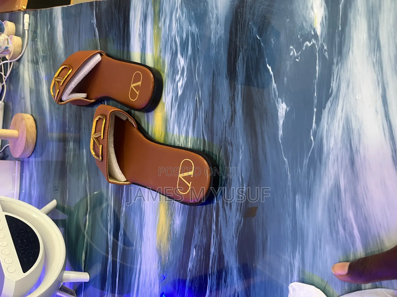 Original v Fashion Flat Slipper