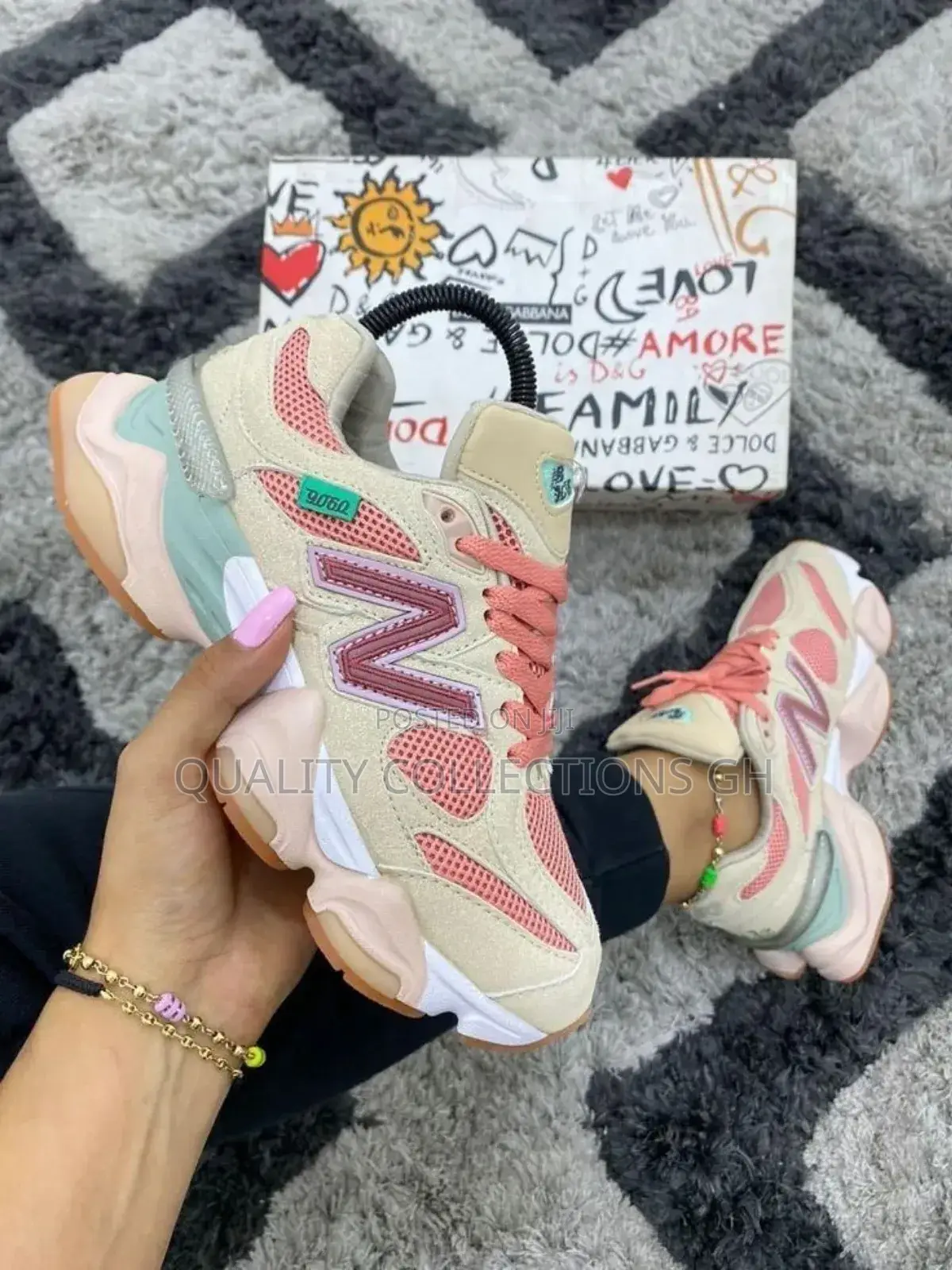 New Balance 1050 Pink