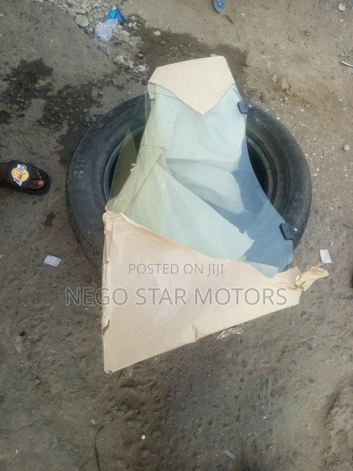 Toyota Venza 2012 Front Door Glass