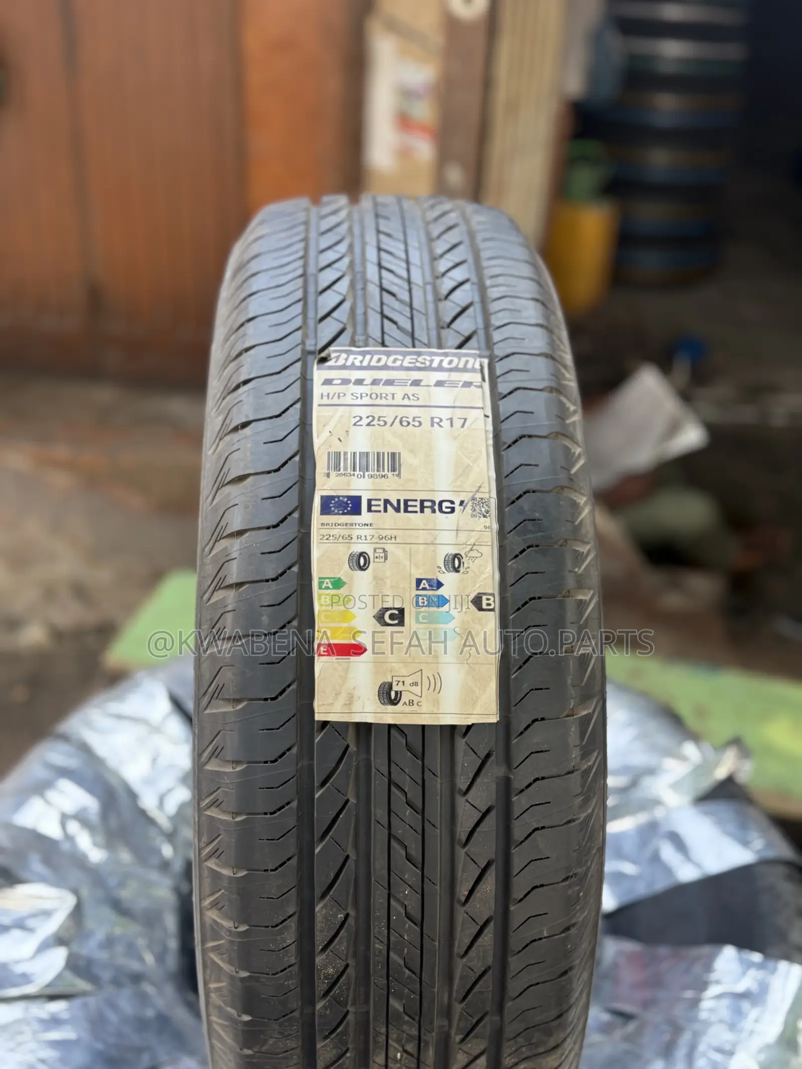 Original Bridgestone 225/65r17 Tyres Available For All Cars