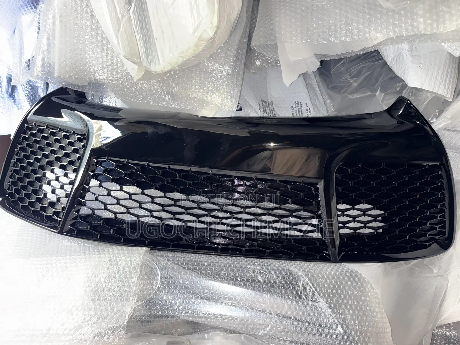 Toyota Camry 2015/2016/2017 Top Grille