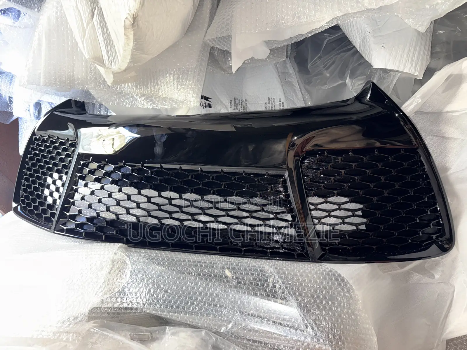 Toyota Camry 2015/2016/2017 Top Grille