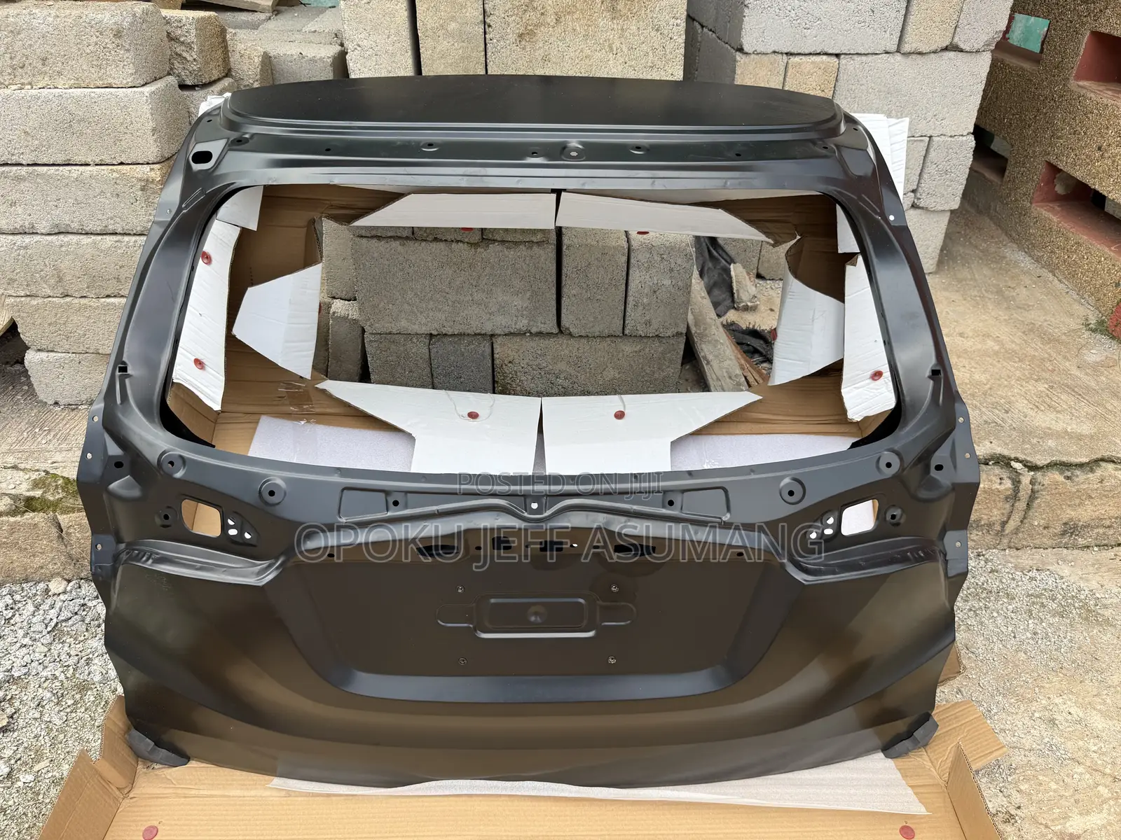 Hrv 2016 - 2022 Back Boot Brand New